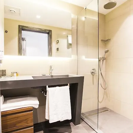 فندق زينيفا 4*